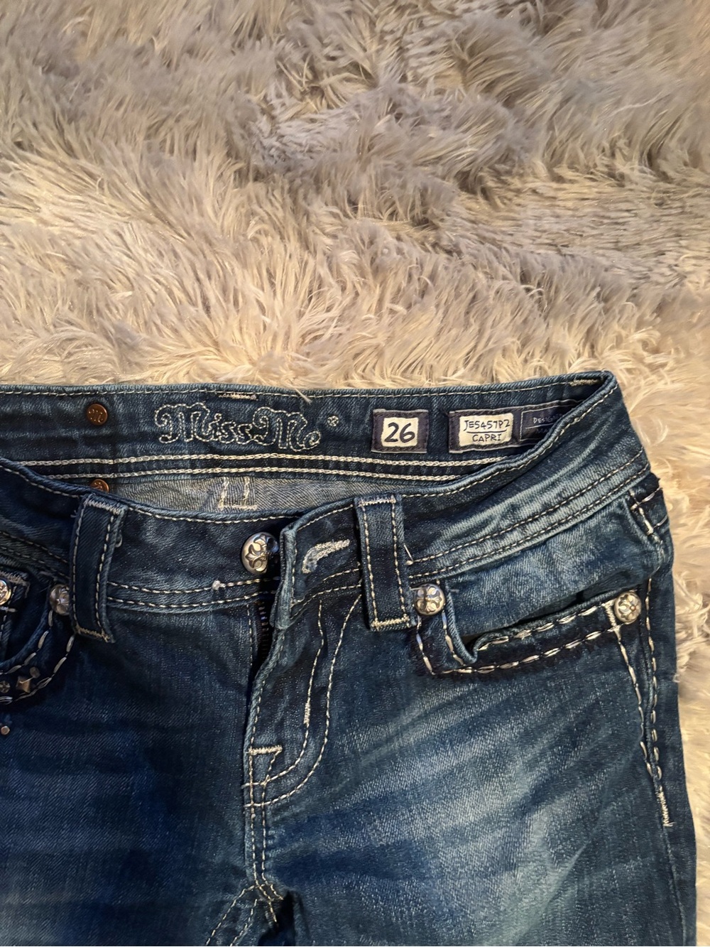Miss Me Blue Rhinestone Capris Low Rise - Picture 2 of 3